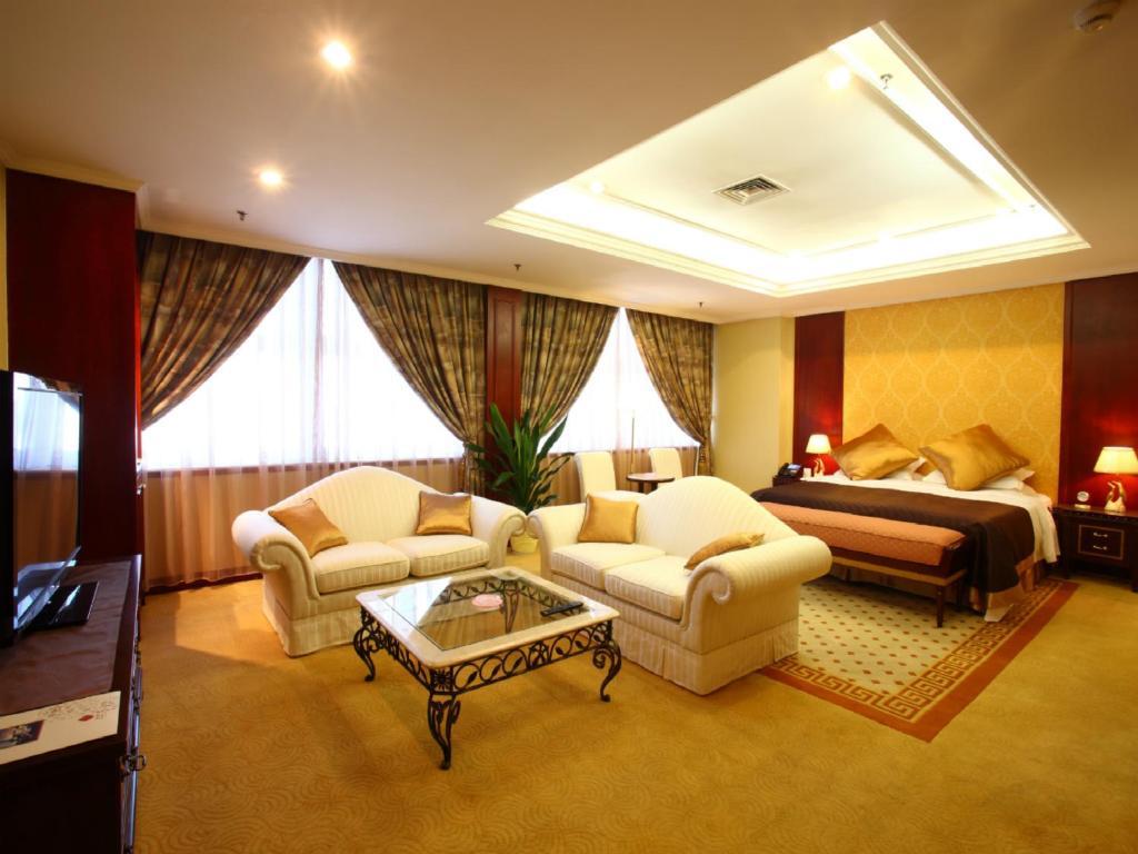 Beijing King Wing Hot Spring Hotel Room photo