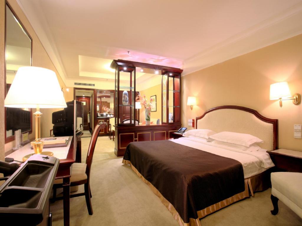 Beijing King Wing Hot Spring Hotel Room photo
