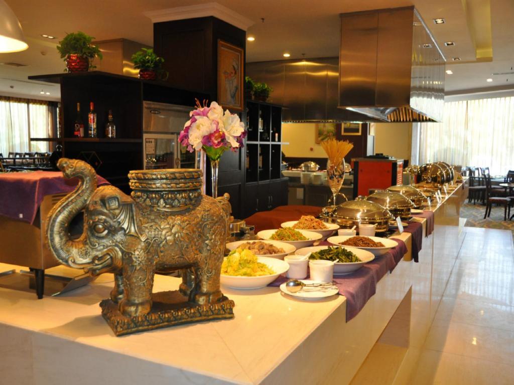Beijing King Wing Hot Spring Hotel Exterior photo