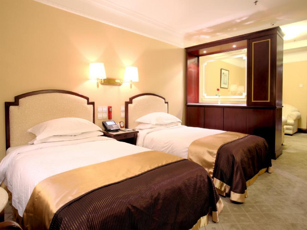 Beijing King Wing Hot Spring Hotel Room photo