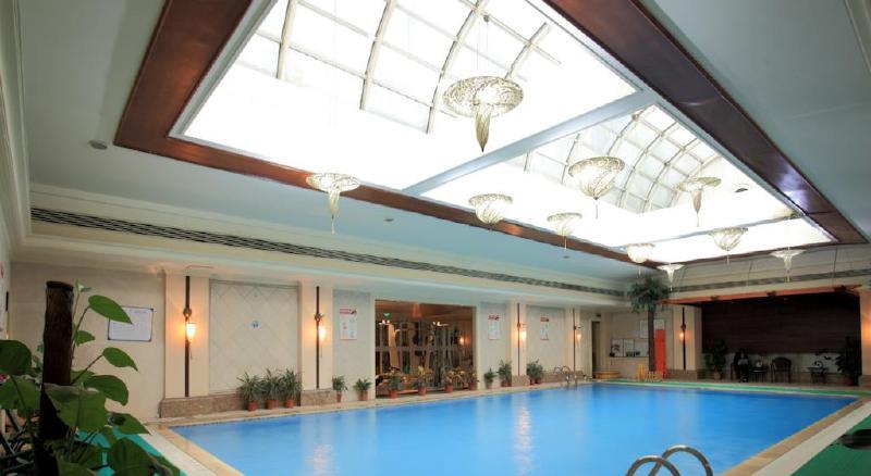 Beijing King Wing Hot Spring Hotel Exterior photo