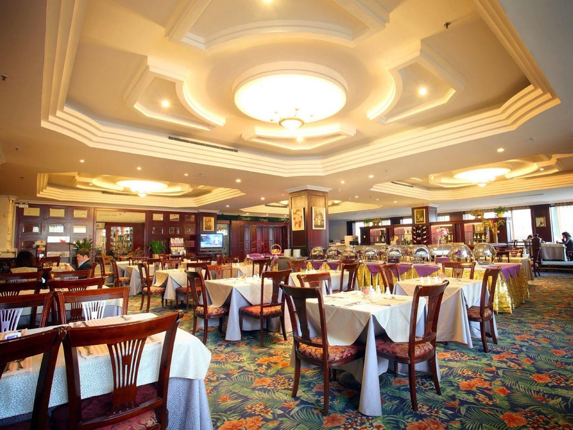 Beijing King Wing Hot Spring Hotel Exterior photo